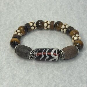 Tiger’s eye carved bone stretch bracelet unisex